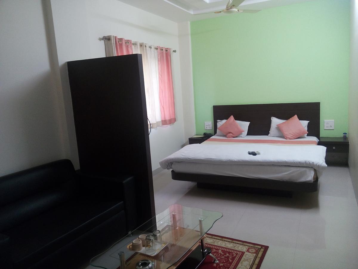 Hotel Parth Executive Latur Exterior photo